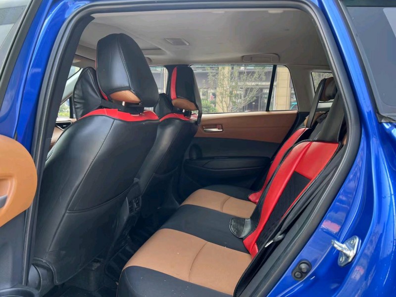 济宁22年丰田锐放6