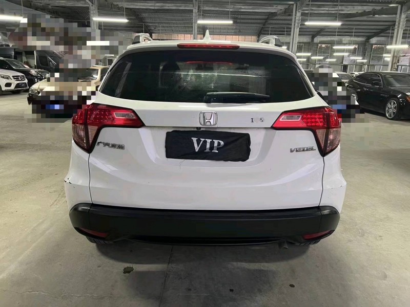 济宁16年本田缤智9