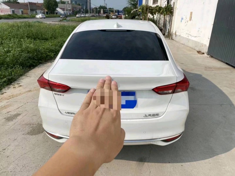 枣庄22年别克威朗2