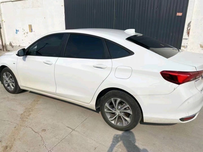 枣庄22年别克威朗4