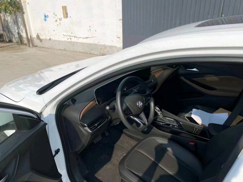 枣庄22年别克威朗5