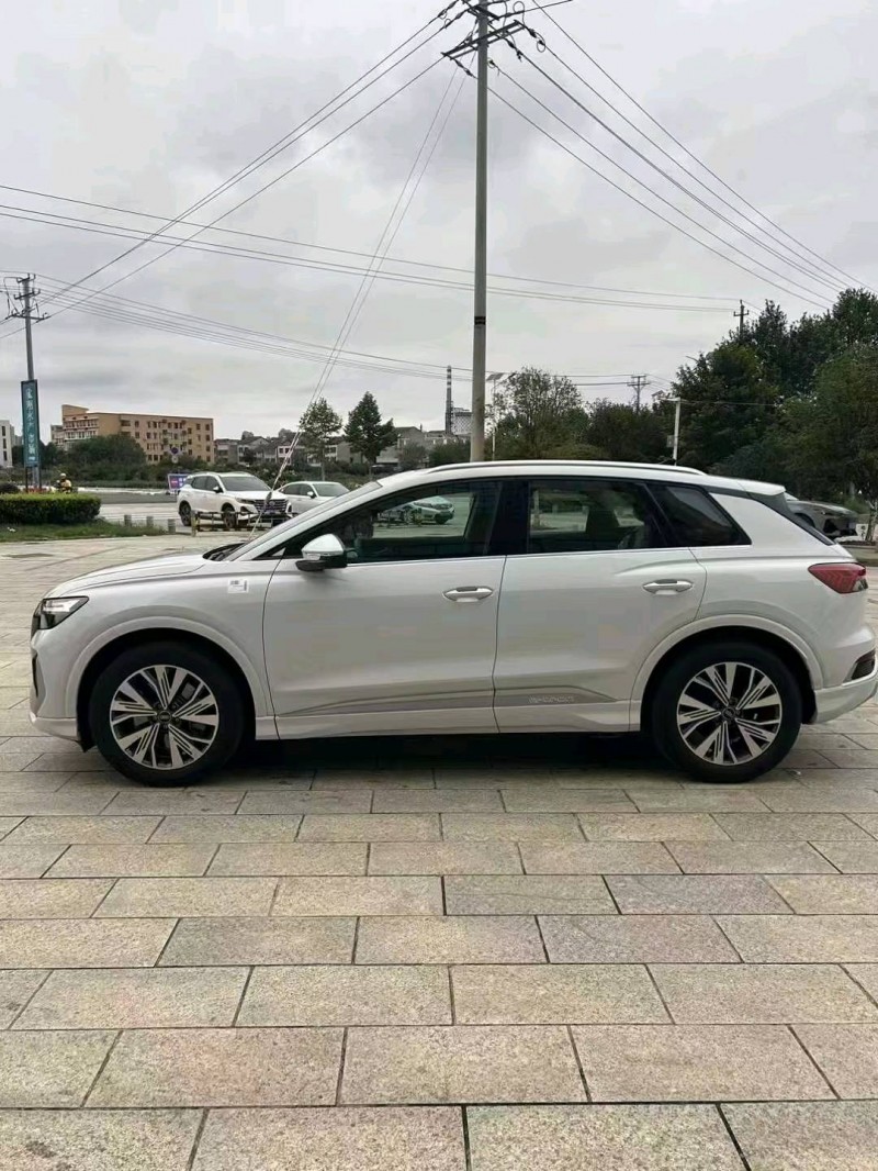 宜昌23年奧迪Q43