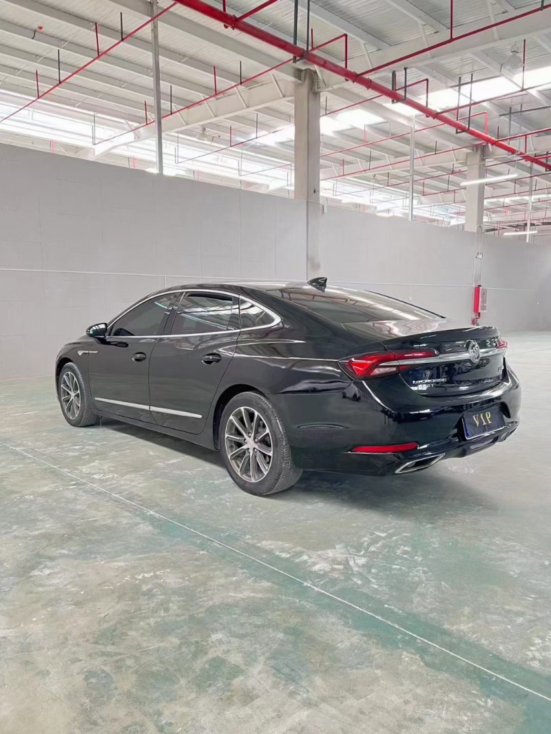 徐州20年别克君越4