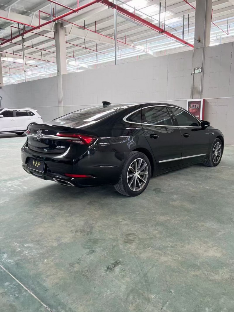 徐州20年别克君越5