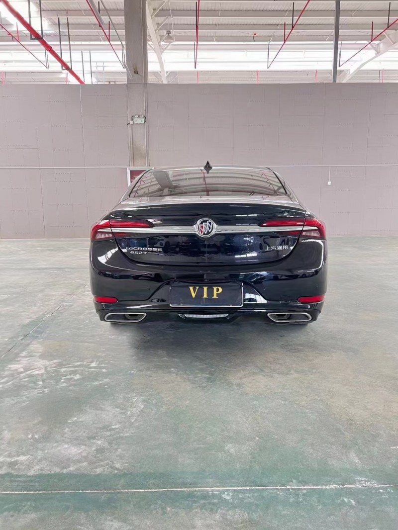 徐州20年别克君越9