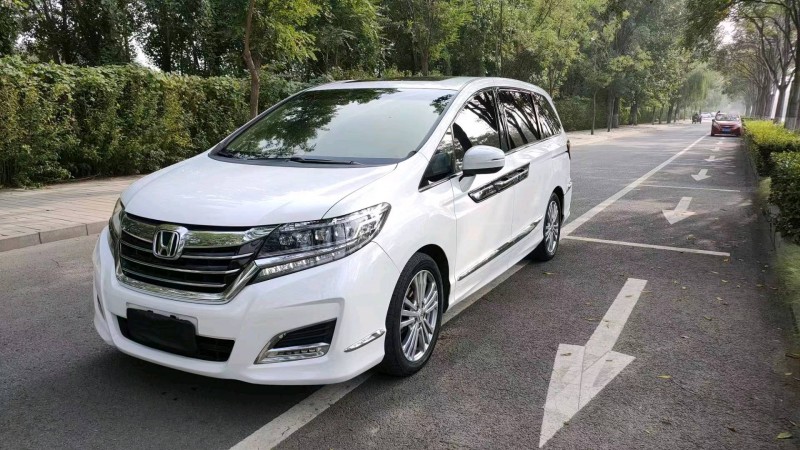 邯郸16年本田艾力绅2