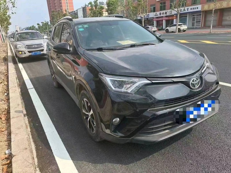 邯郸16年丰田RAV42