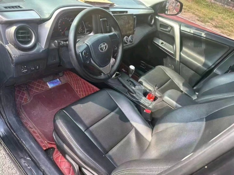 邯郸16年丰田RAV44