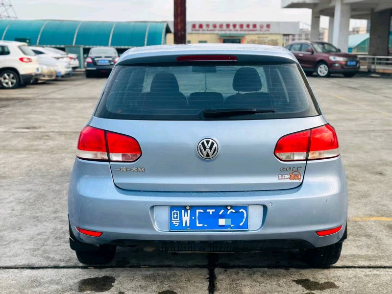 东莞10年大众高尔夫8