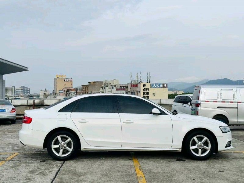 东莞13年奥迪A4L4