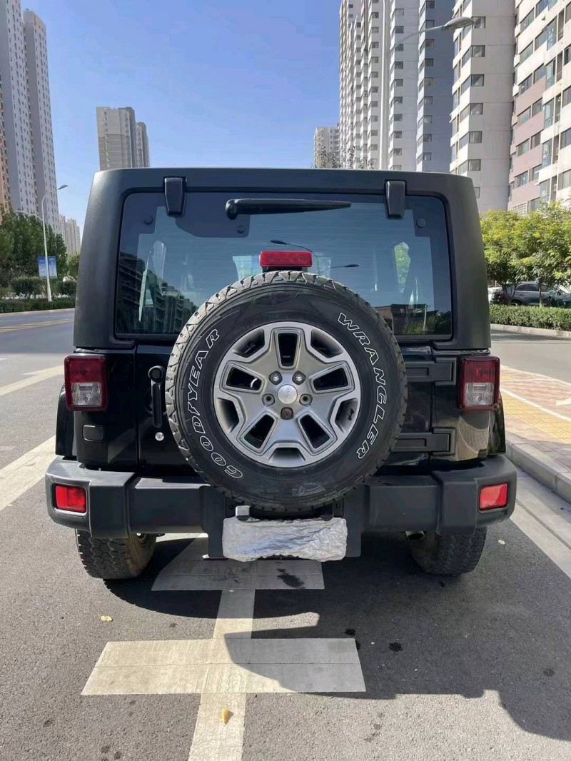 邯郸18年Jeep牧马人2