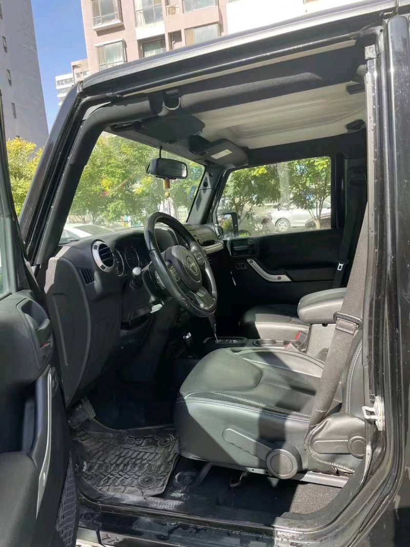 邯郸18年Jeep牧马人7