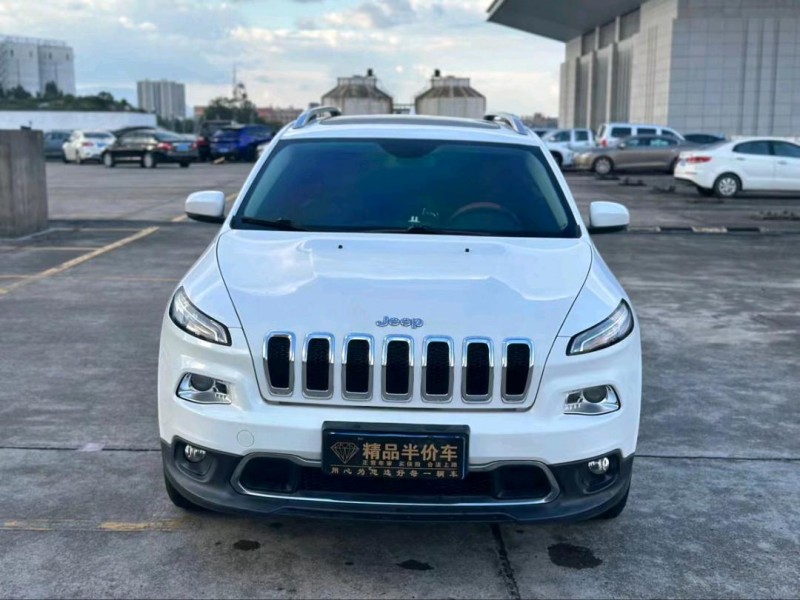 东莞17年Jeep自由光1