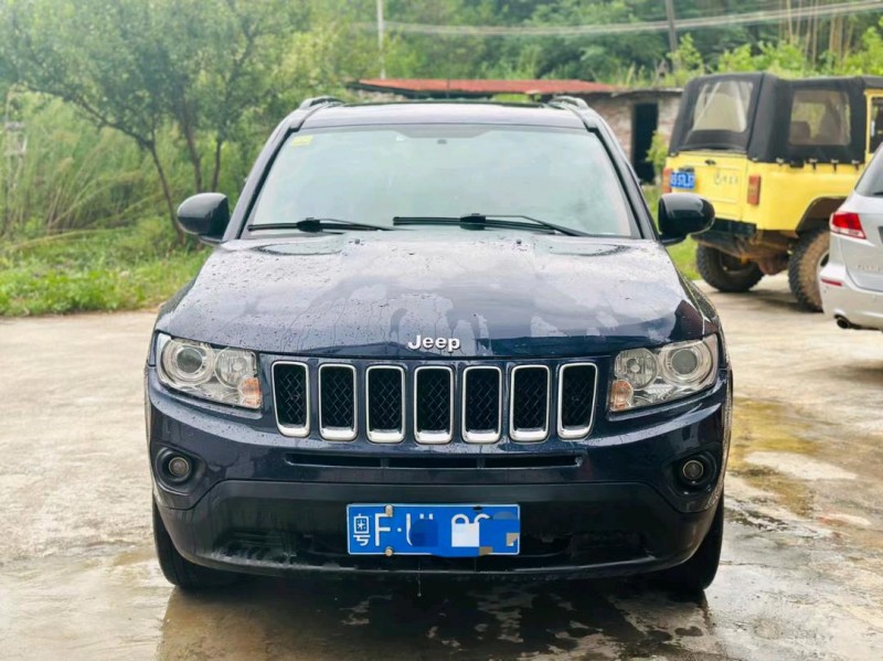 东莞12年Jeep指南者1