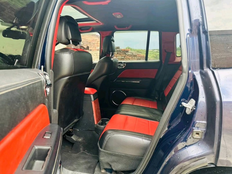 东莞12年Jeep指南者5