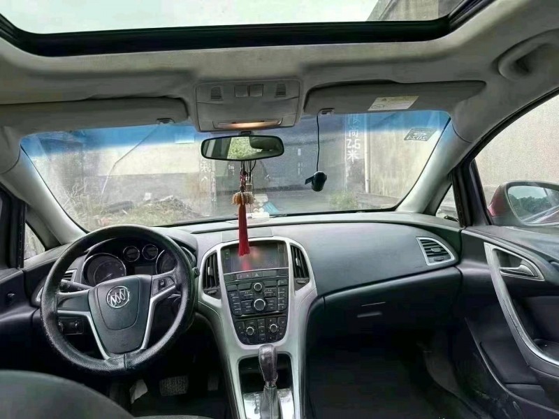 邵阳14年别克英朗2