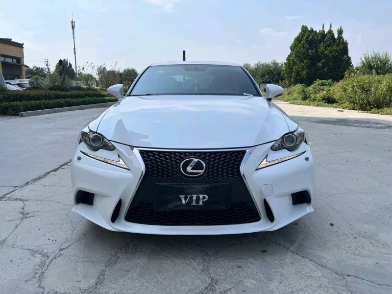 济宁16年雷克萨斯IS F1