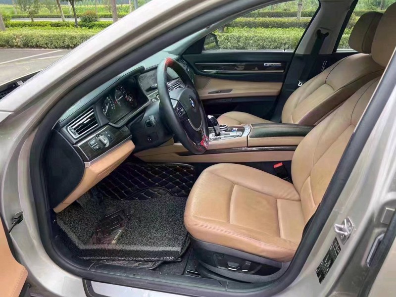 济宁12年宝马7系4