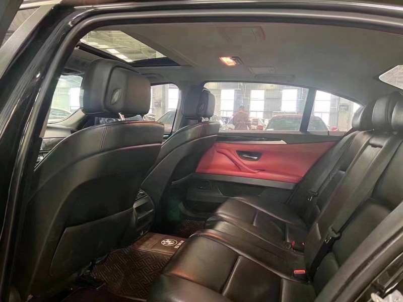 济宁13年宝马5系6