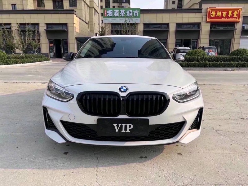 济宁22年宝马1系1