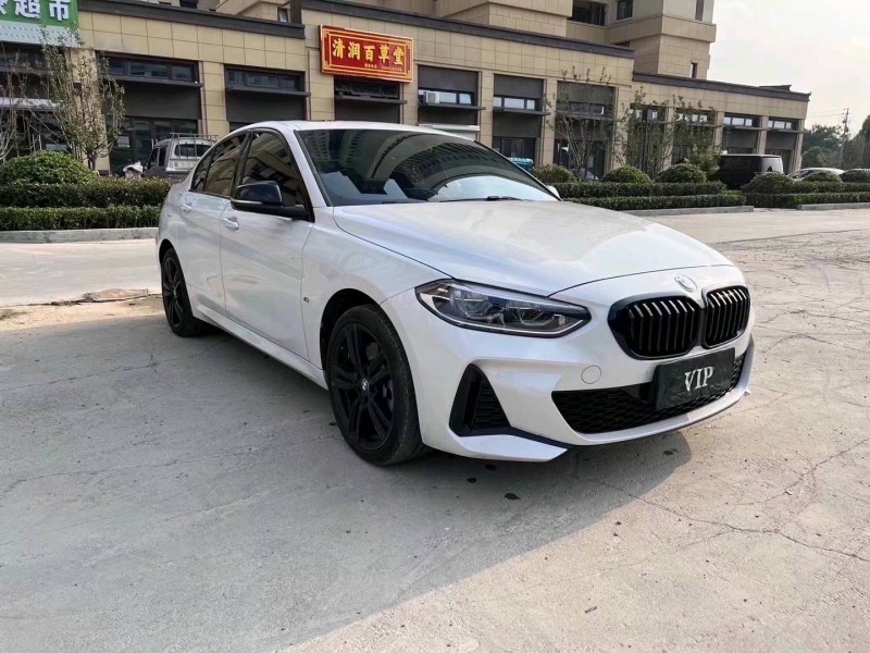 济宁22年宝马1系2