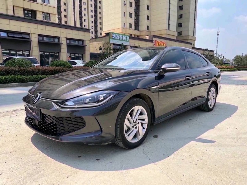 济宁22年大众凌渡3