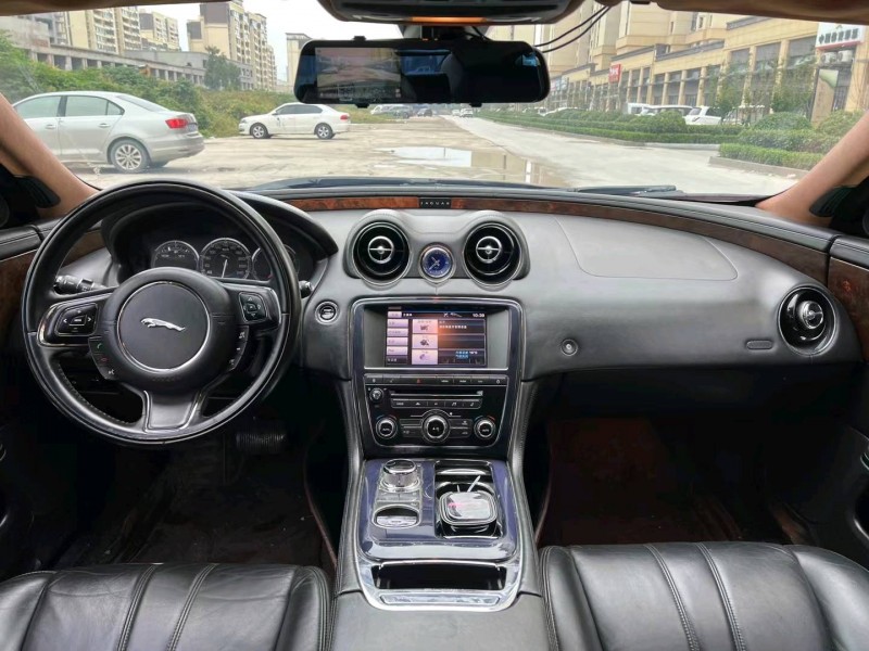 济宁12年捷豹XJ4