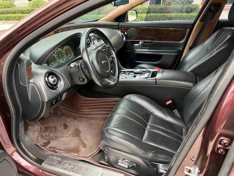 济宁12年捷豹XJ5