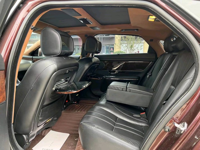 济宁12年捷豹XJ6