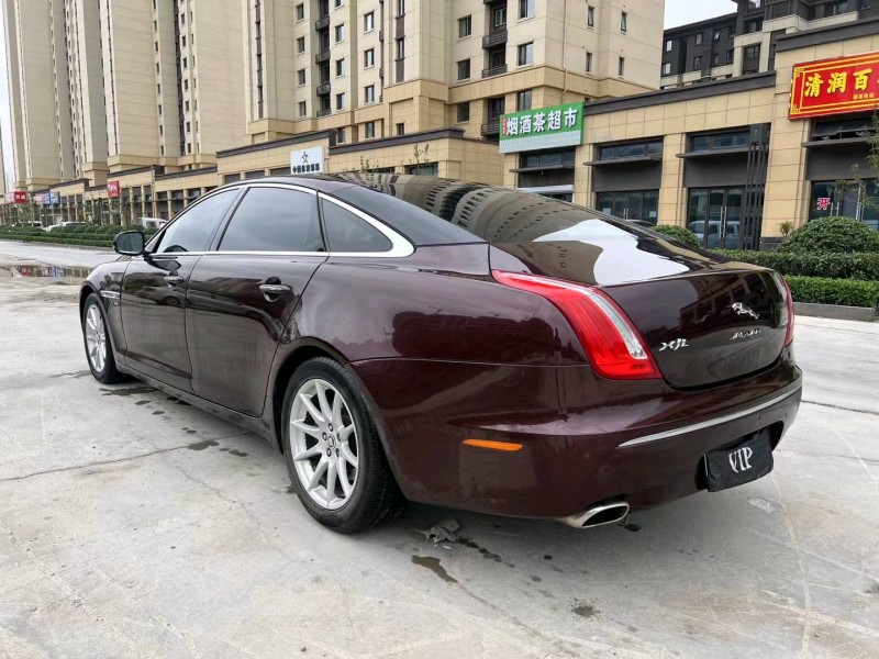 济宁12年捷豹XJ8