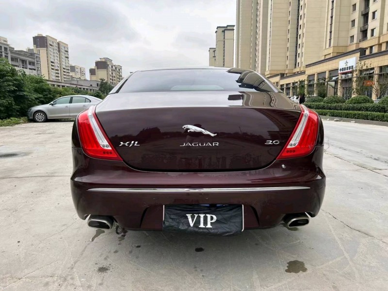 济宁12年捷豹XJ9