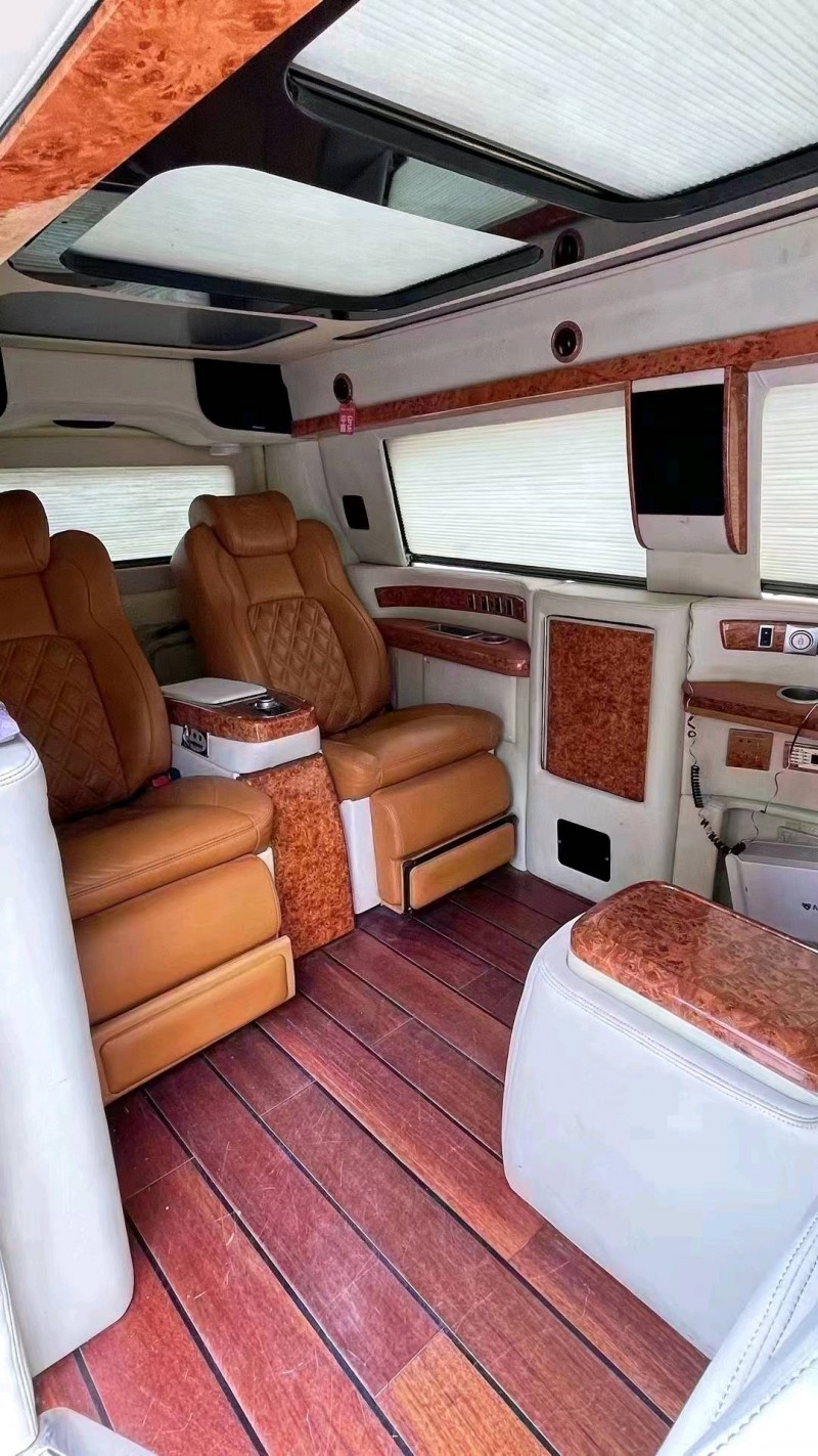 廊坊15年奔驰威霆4