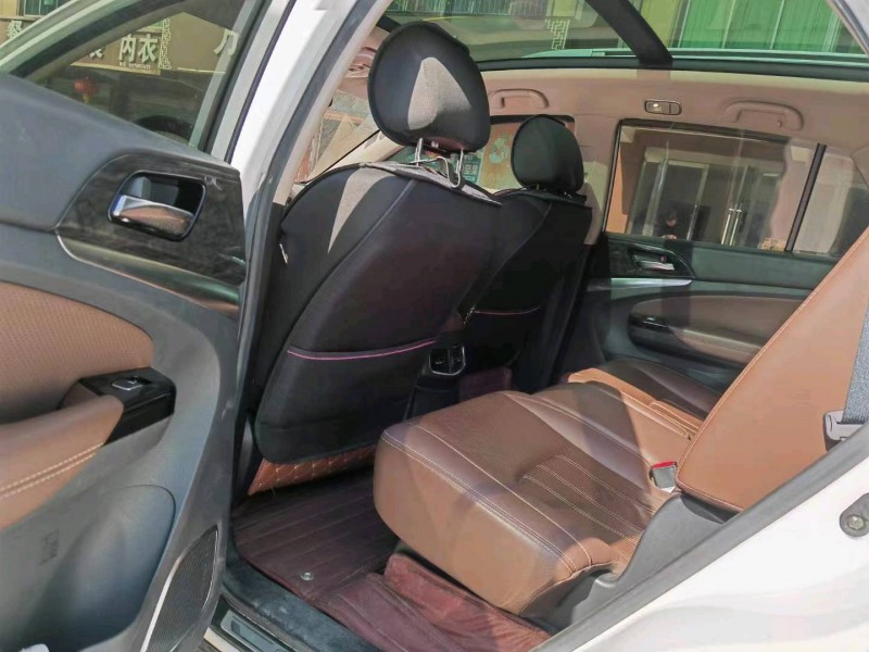 东营18年比亚迪唐9