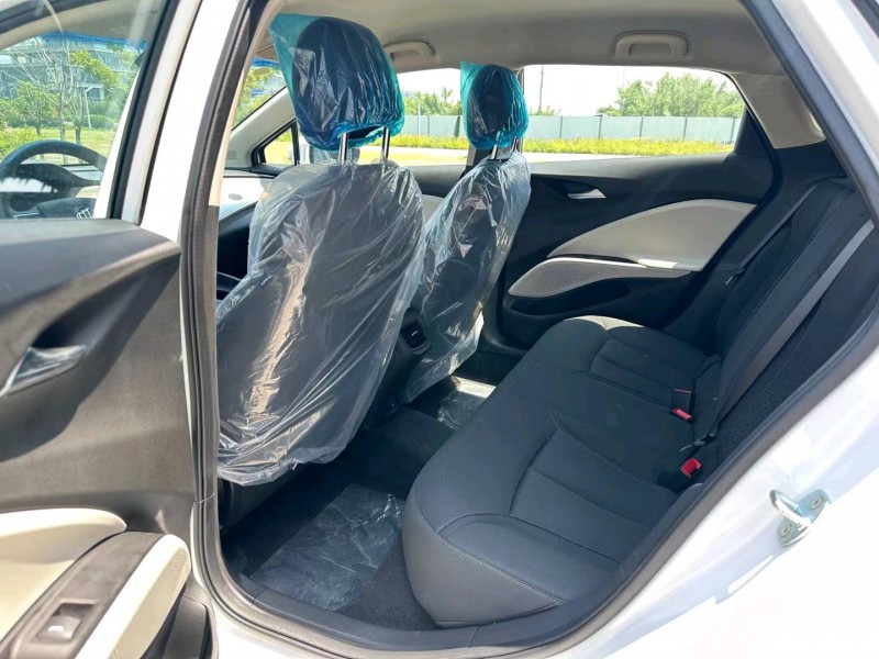 盐城23年别克微蓝4