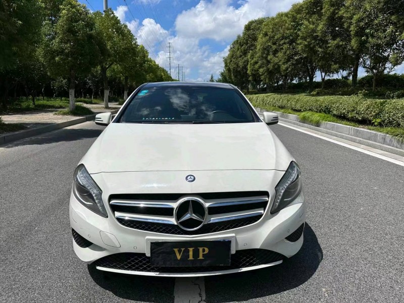 盐城15年奔驰A1