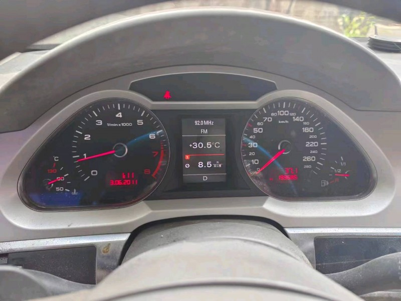 东营11年奥迪A68