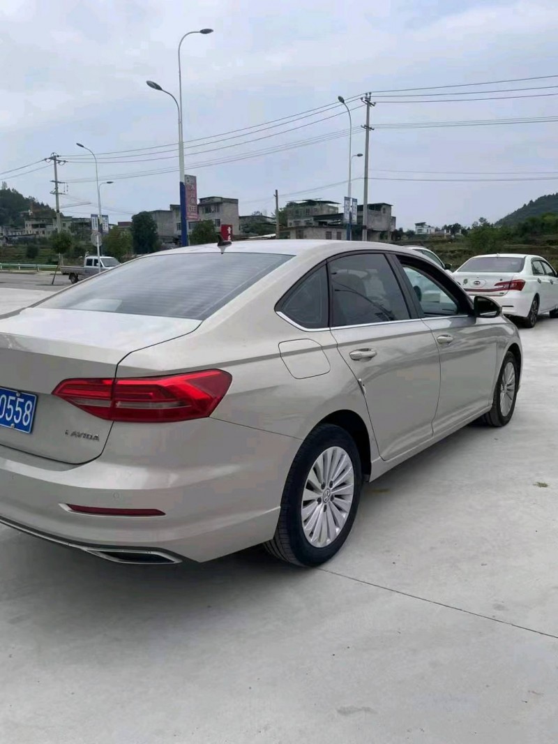 枣庄20年大众朗逸6