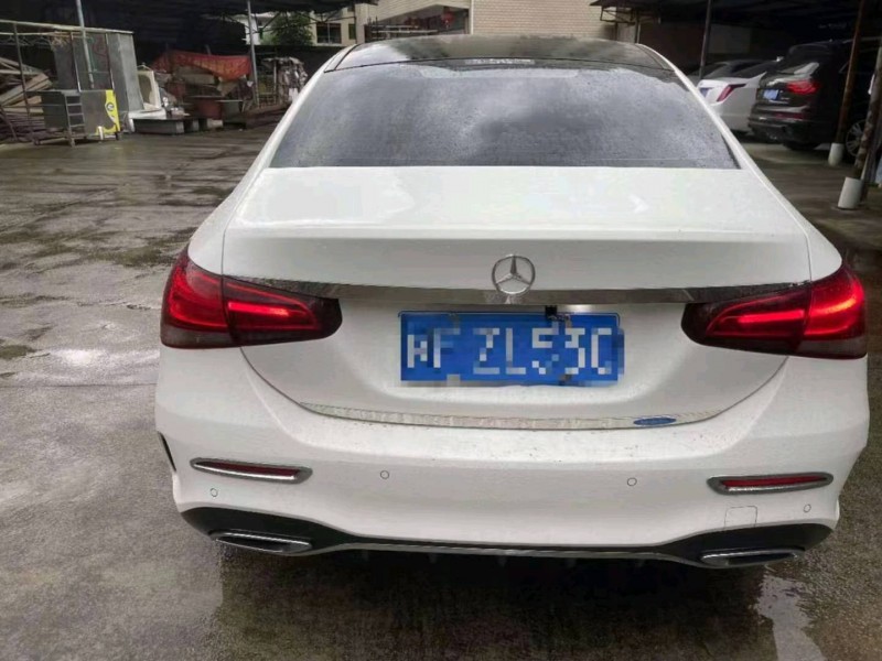 东营19年奔驰A4
