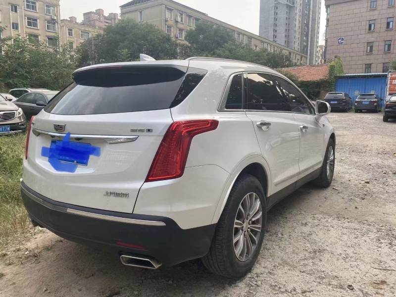 許昌18年凱迪拉克XT57