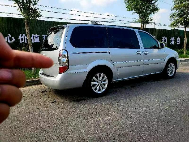 苏州12年别克GL87