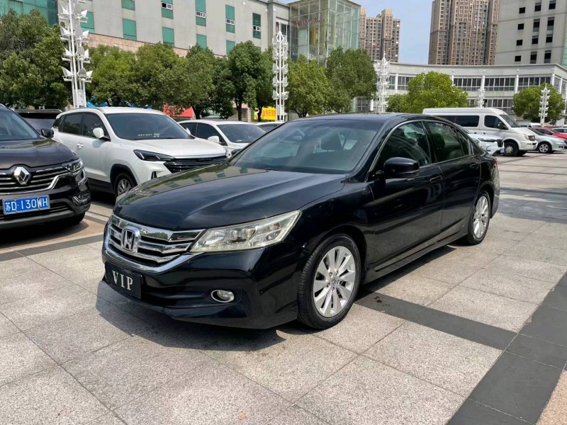 常州15年本田雅阁4