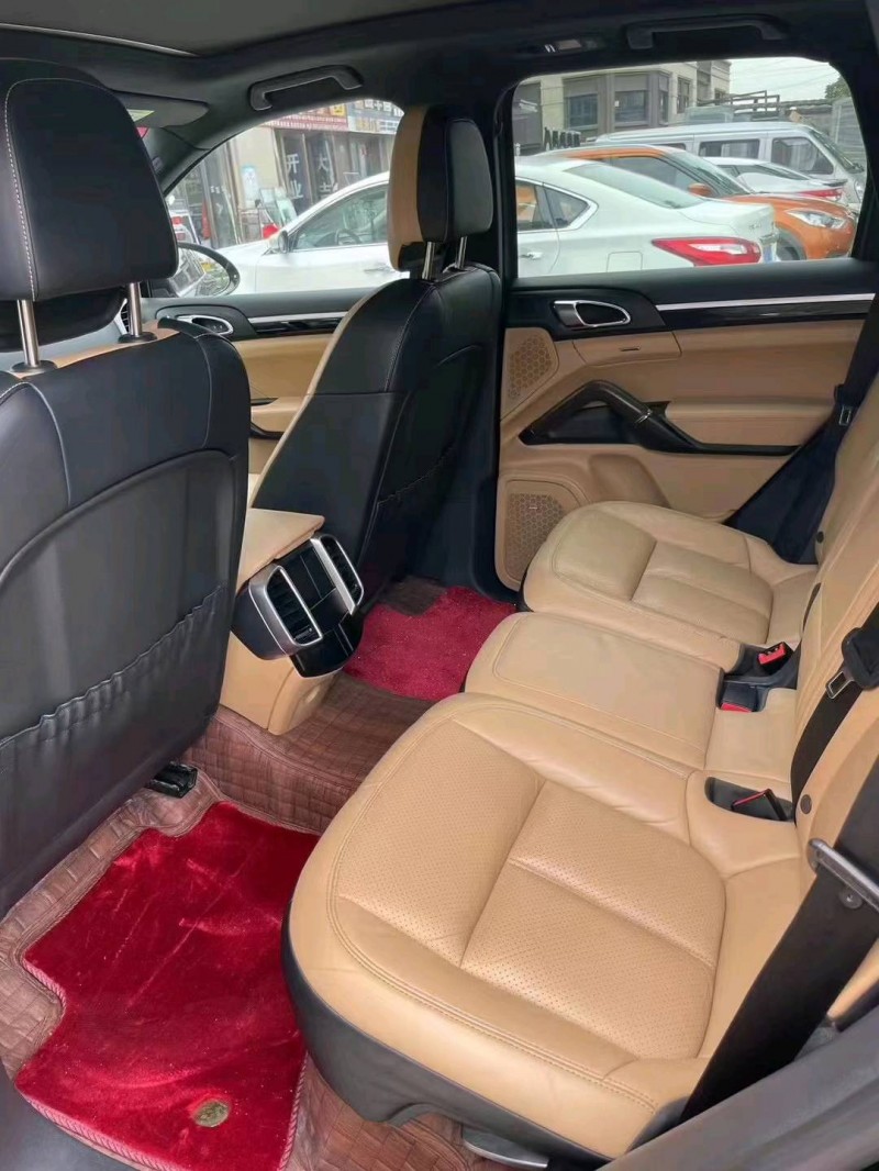 邯郸15年保时捷卡宴6