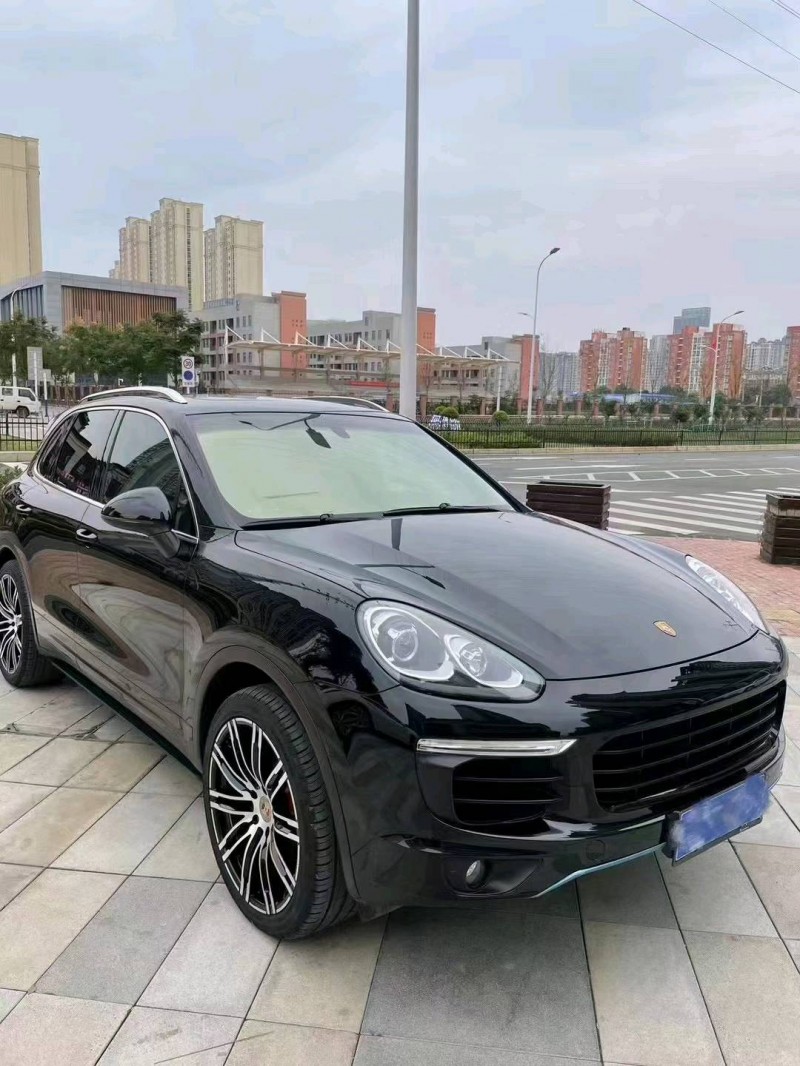 邯郸15年保时捷卡宴8