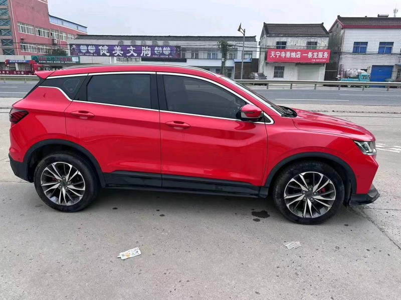 苏州19年吉利缤越7