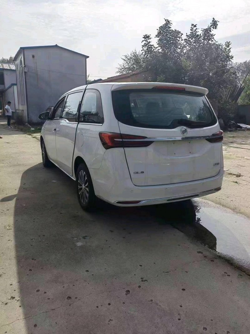 枣庄23年别克GL85