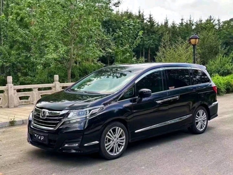 枣庄18年本田艾力绅3