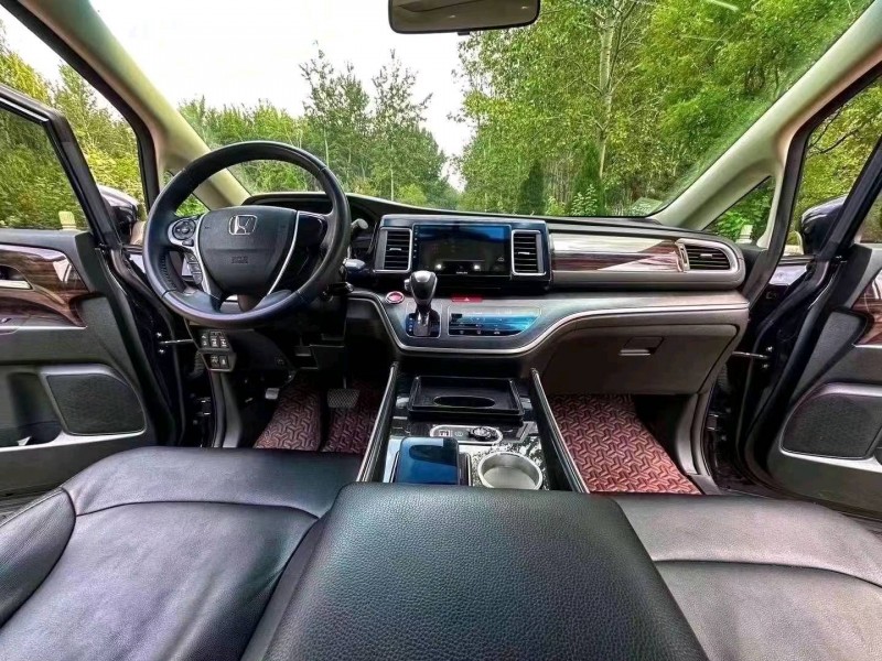 枣庄18年本田艾力绅5