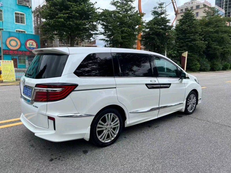 衡阳18年本田艾力绅2