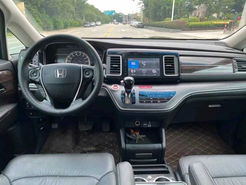 衡阳18年本田艾力绅5