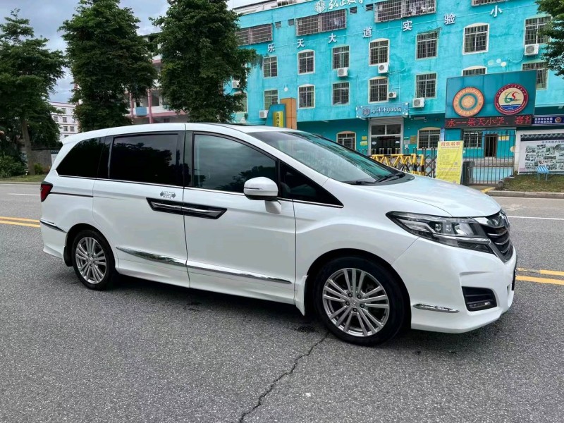 衡阳18年本田艾力绅8